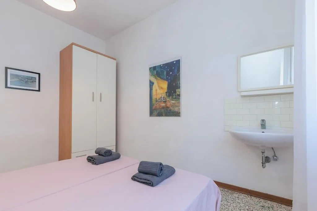 Jesolo Budget! Free Parking 1 Comodo Appartamento 0*, Lido di Jesolo